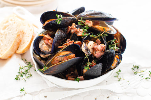 2020_angelakis_mussels_cider-bacon_website-1.jpg