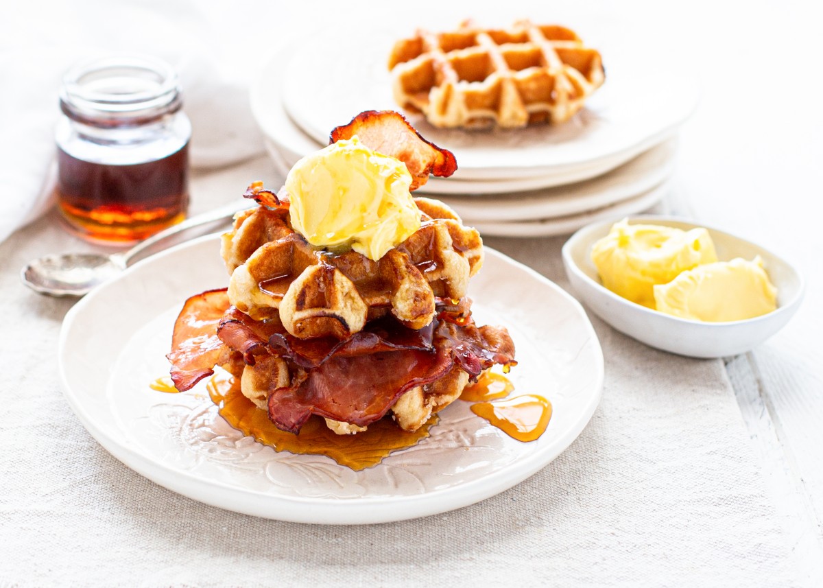 Featured image of post Steps to Prepare Waffles With Maple Syrup And Bacon